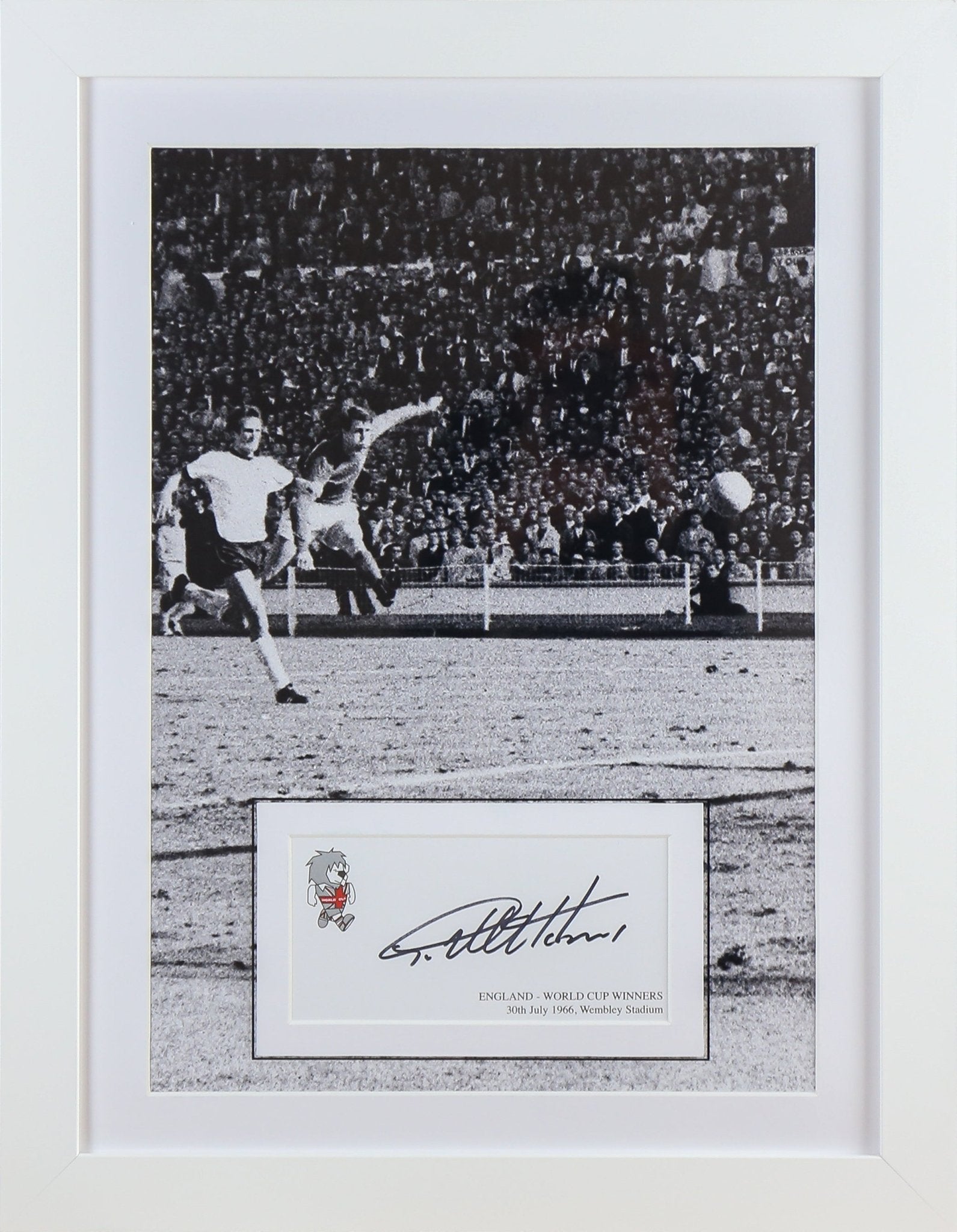 Peter Shilton England Signed White card Framed Display - Memorabilia Framers Shop